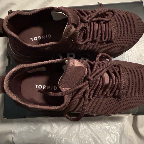 New torrid burgundy/brown chunky athletic sneakers size 6.5 - Picture 4 of 11